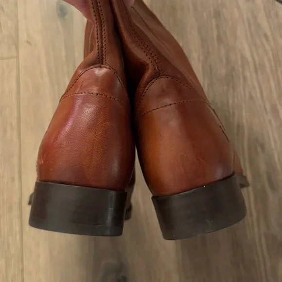 Frye Melissa Button 2 Boot women’s size 7B- excellent used condition - Picture 6 of 8